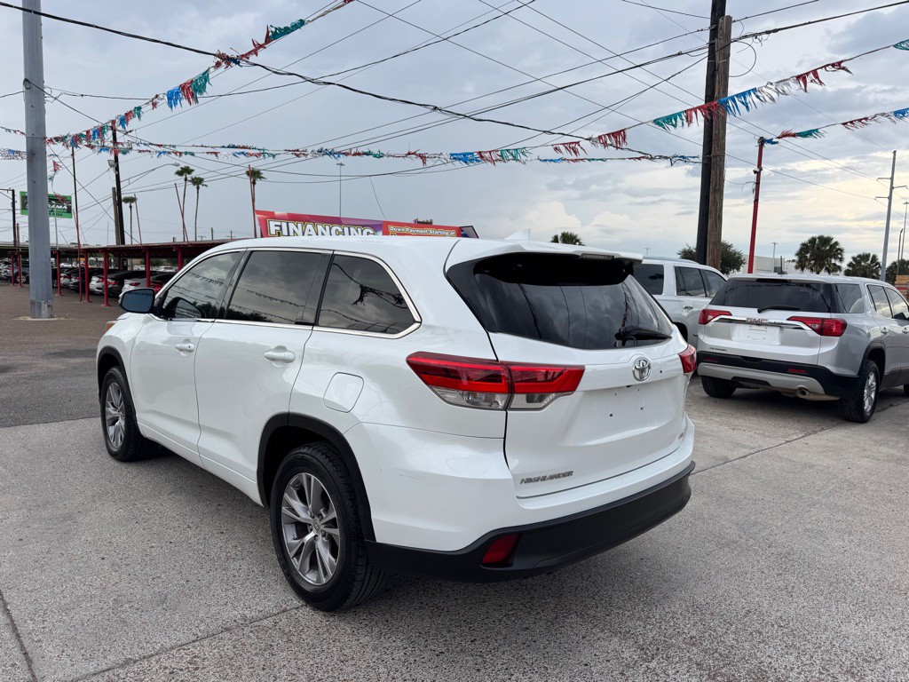 2015 Toyota Highlander Image 5