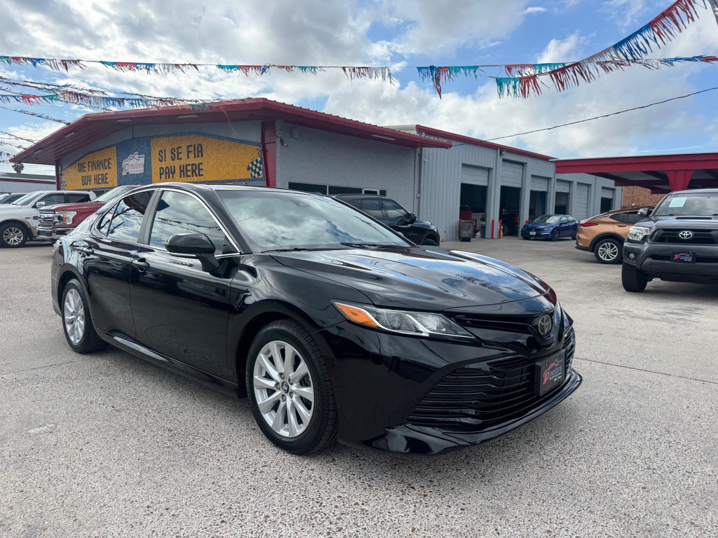 2018 Toyota Camry Image 4
