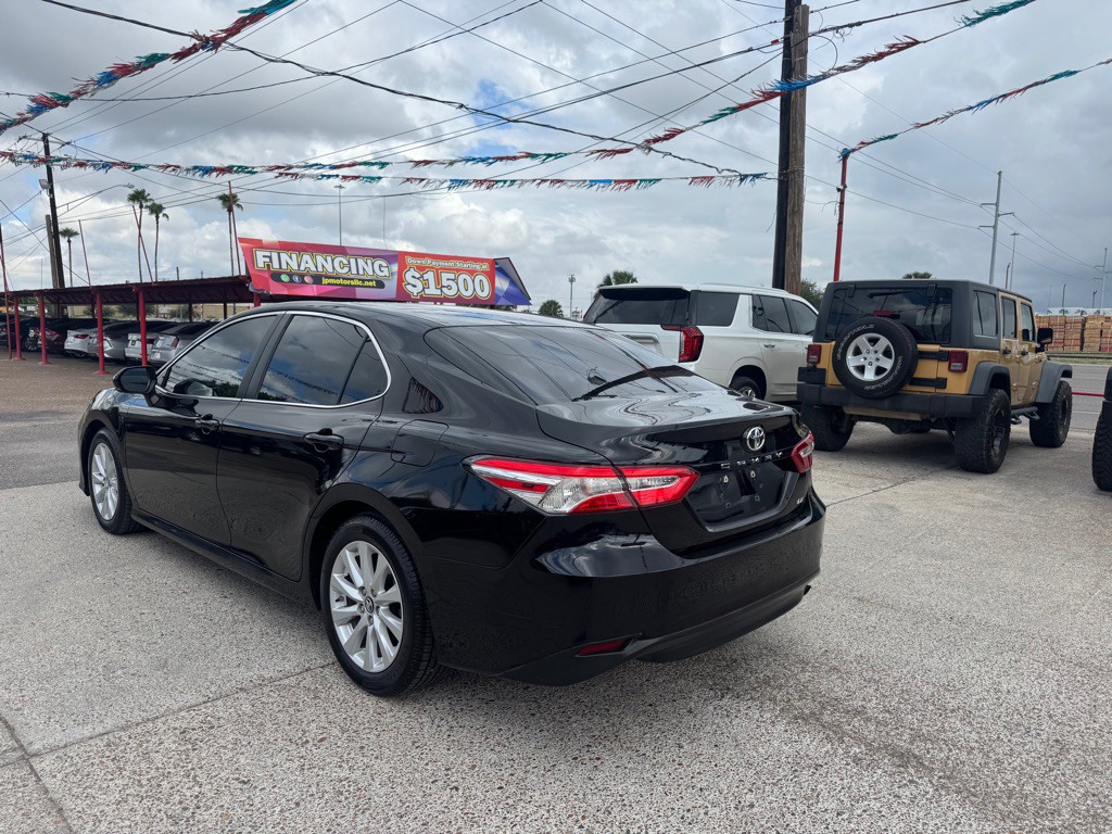 2018 Toyota Camry Image 6