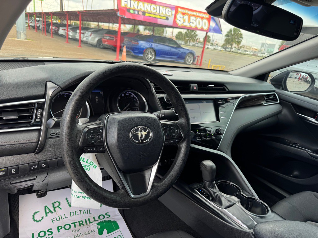 2018 Toyota Camry Image 9