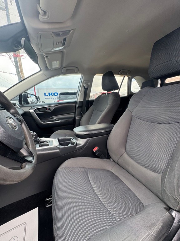 2020 Toyota Rav4 Image 9