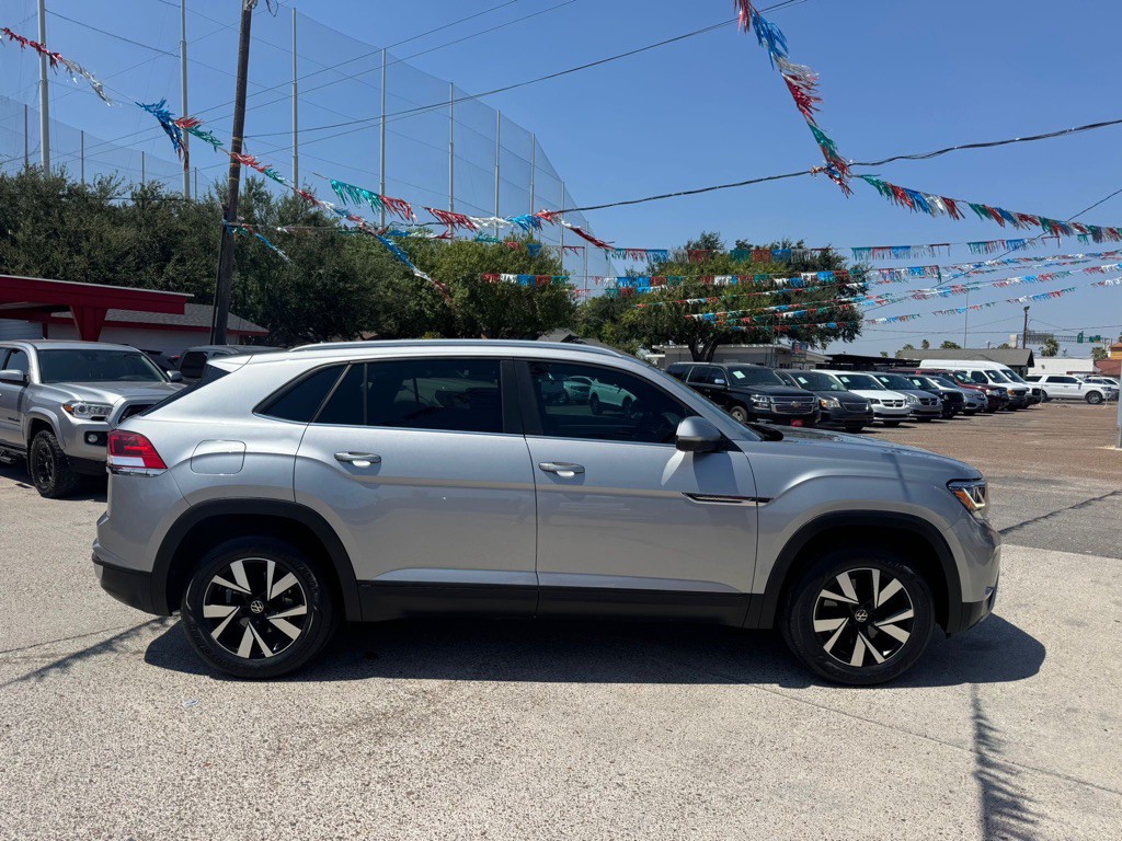 2023 Volkswagen Atlas Cross Spo Image 5