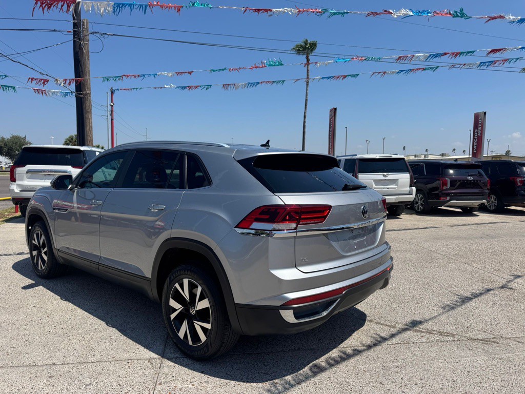 2023 Volkswagen Atlas Cross Spo Image 6