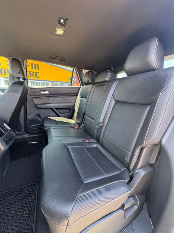 2023 Volkswagen Atlas Cross Spo Image 10