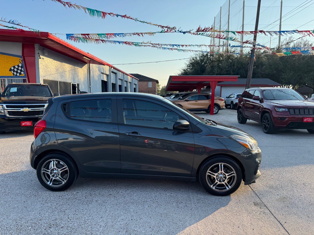 2017 Chevrolet Spark Image 3