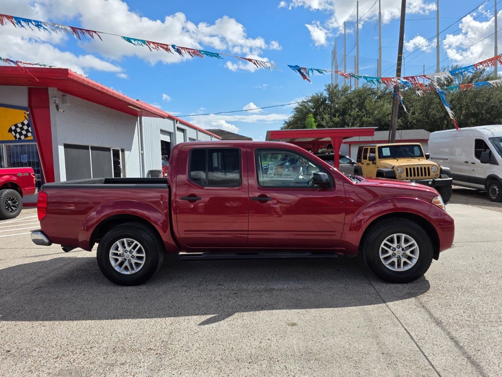 2015 Nissan Frontier Image 2