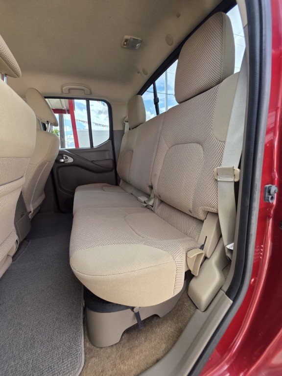 2015 Nissan Frontier Image 10