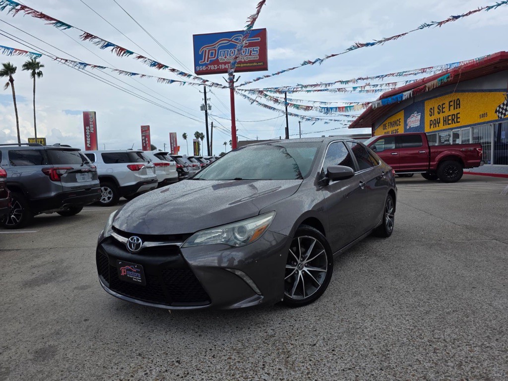 2015 Toyota Camry Image 1