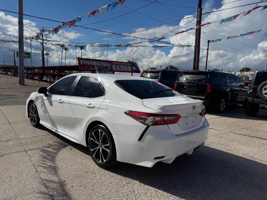2018 Toyota Camry Image 5