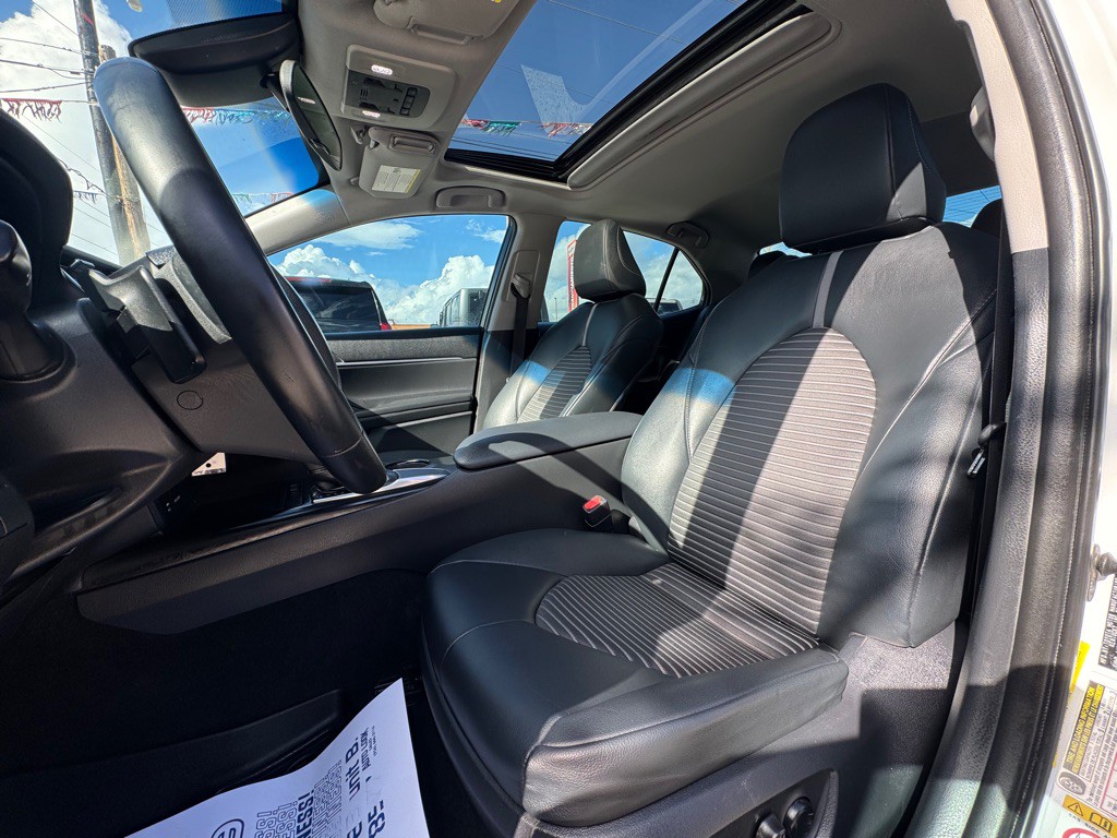 2018 Toyota Camry Image 9