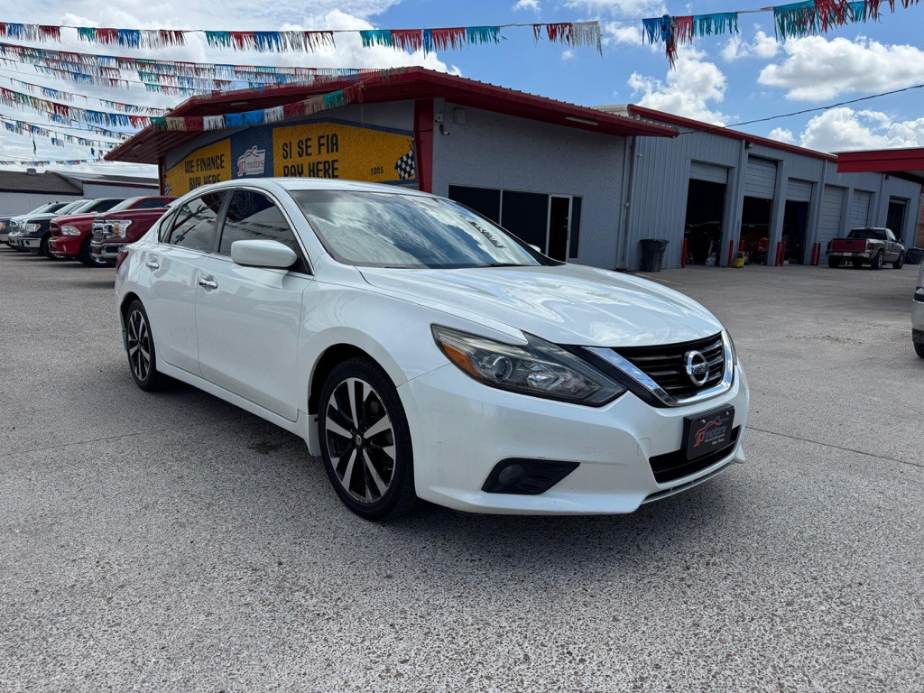 2018 Nissan Altima Image 3