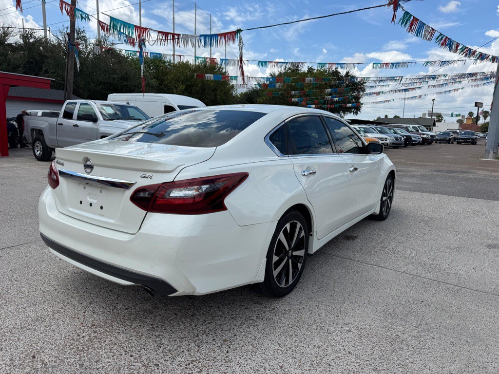 2018 Nissan Altima Image 4