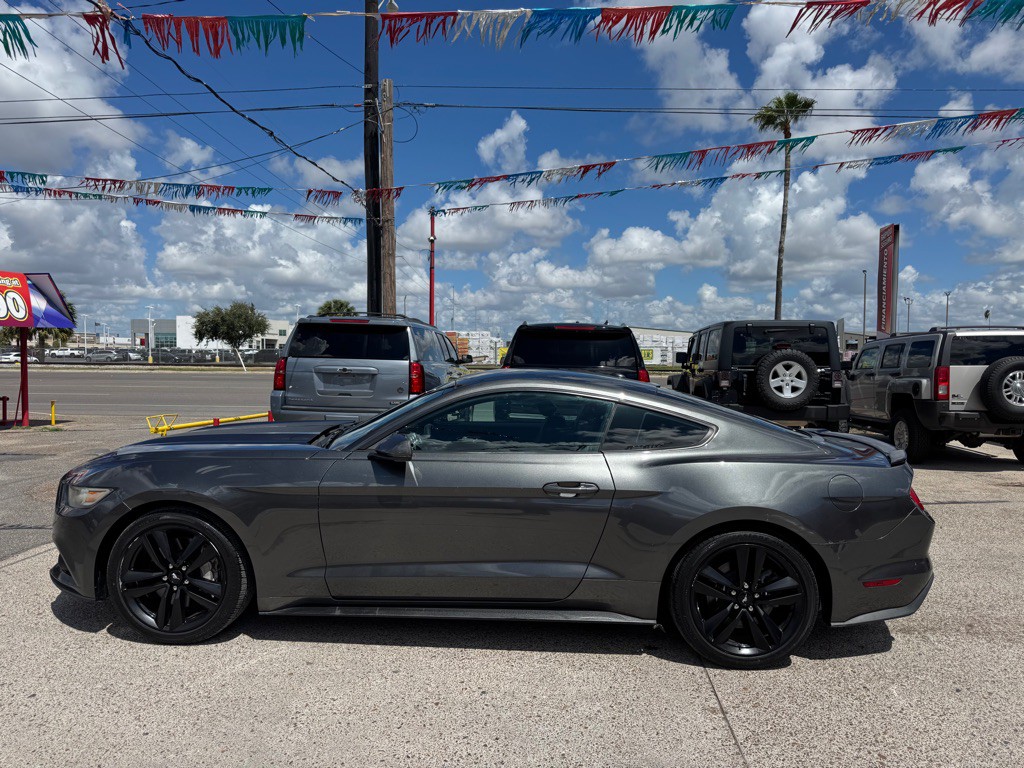 2016 Ford Mustang Image 2