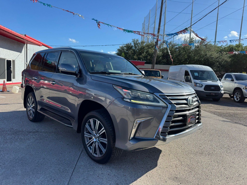 2016 Lexus LX Image 3