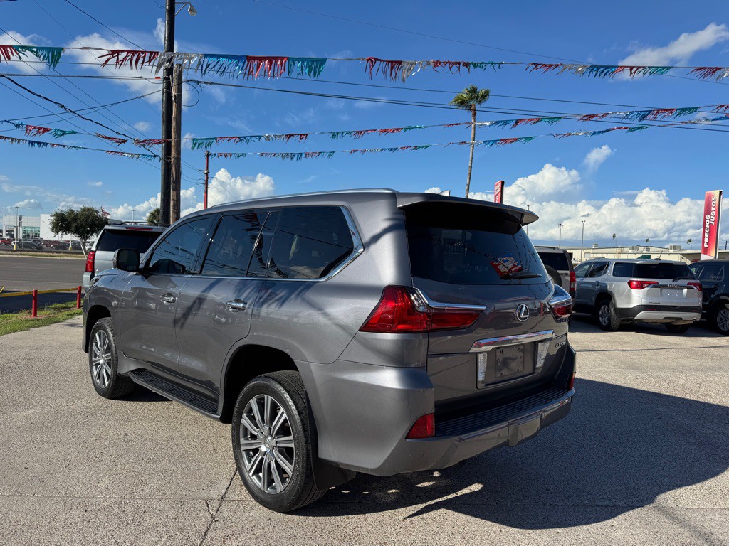 2016 Lexus LX Image 20