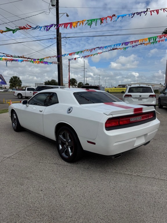 2013 Dodge Challenger Image 5