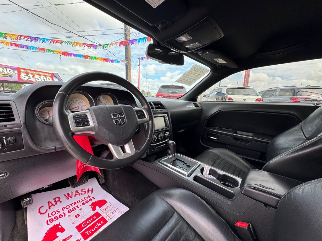 2013 Dodge Challenger Image 11