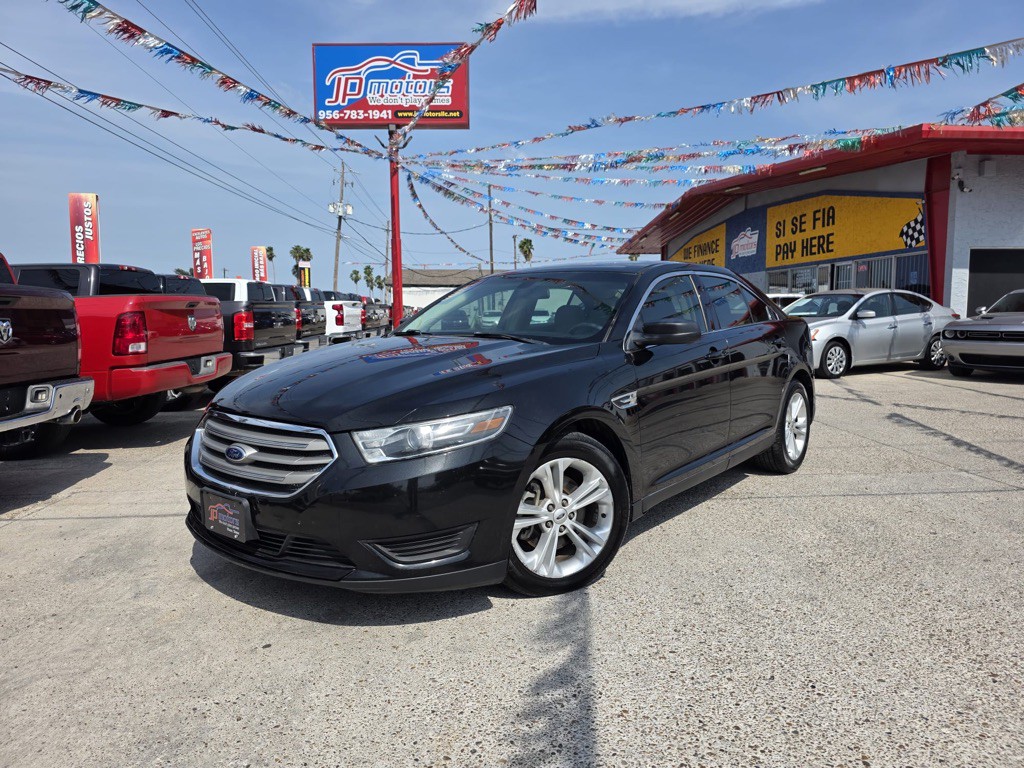 2015 Ford Taurus Image 1