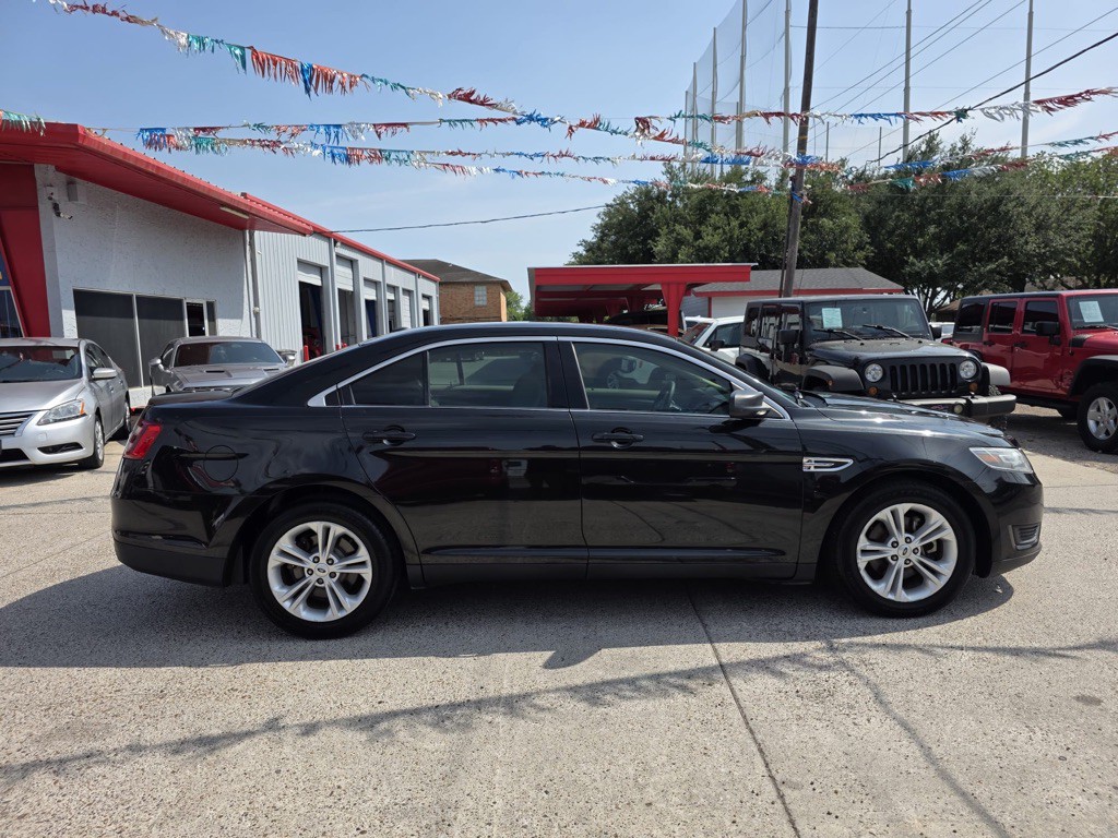 2015 Ford Taurus Image 3
