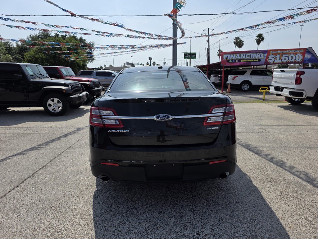 2015 Ford Taurus Image 8