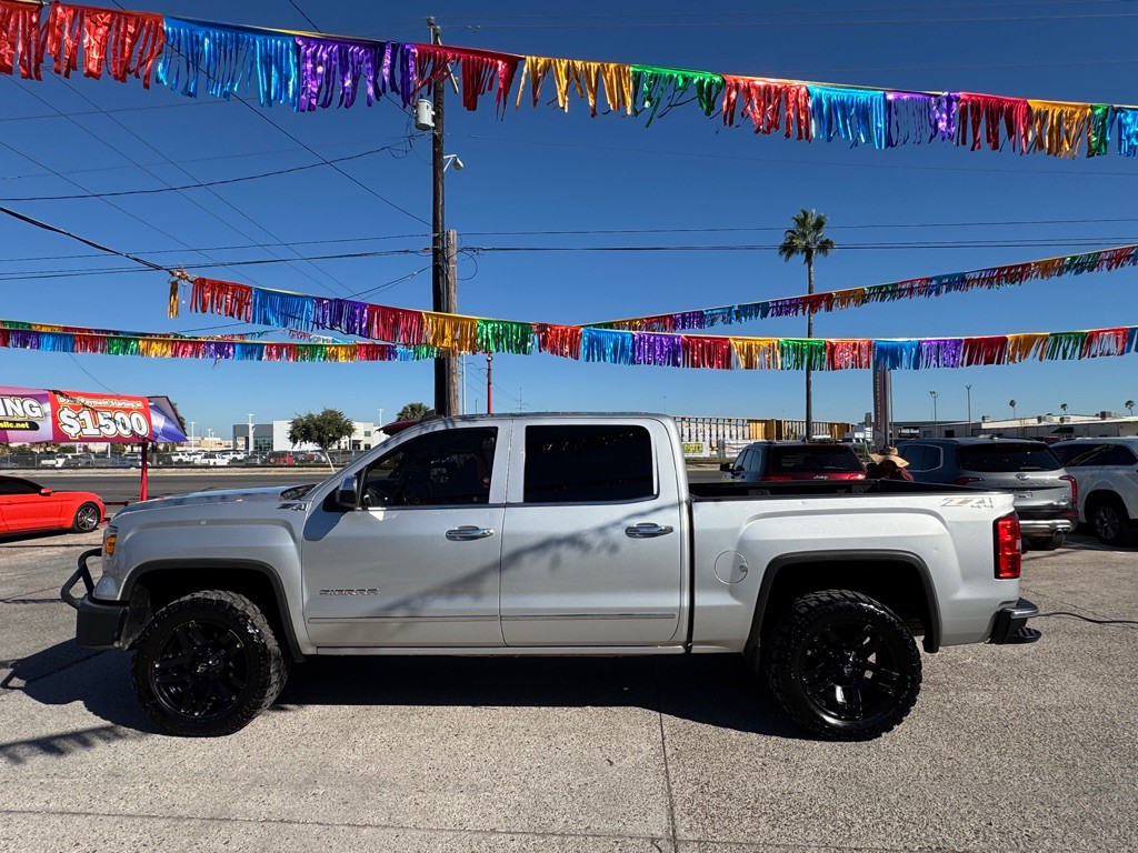2015 GMC Sierra Image 2