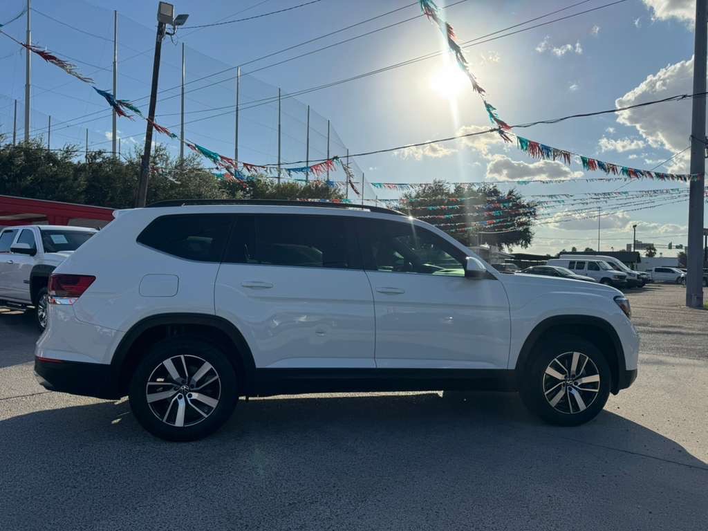 2021 Volkswagen Atlas Image 4