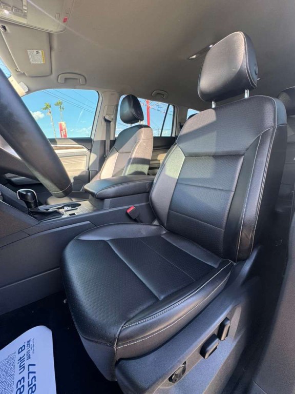 2021 Volkswagen Atlas Image 8