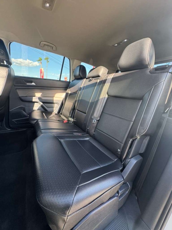 2021 Volkswagen Atlas Image 9