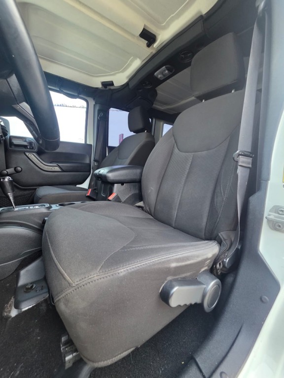 2017 Jeep Wrangler Unlimited Image 9