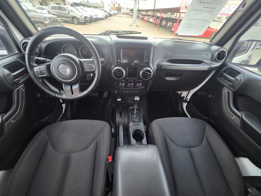 2017 Jeep Wrangler Unlimited Image 11