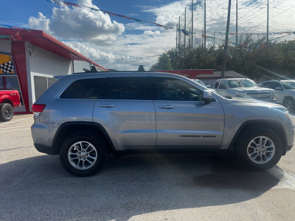 2018 Jeep Grand Cherokee Image 2