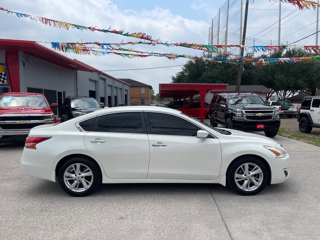 2015 Nissan Altima Image 3