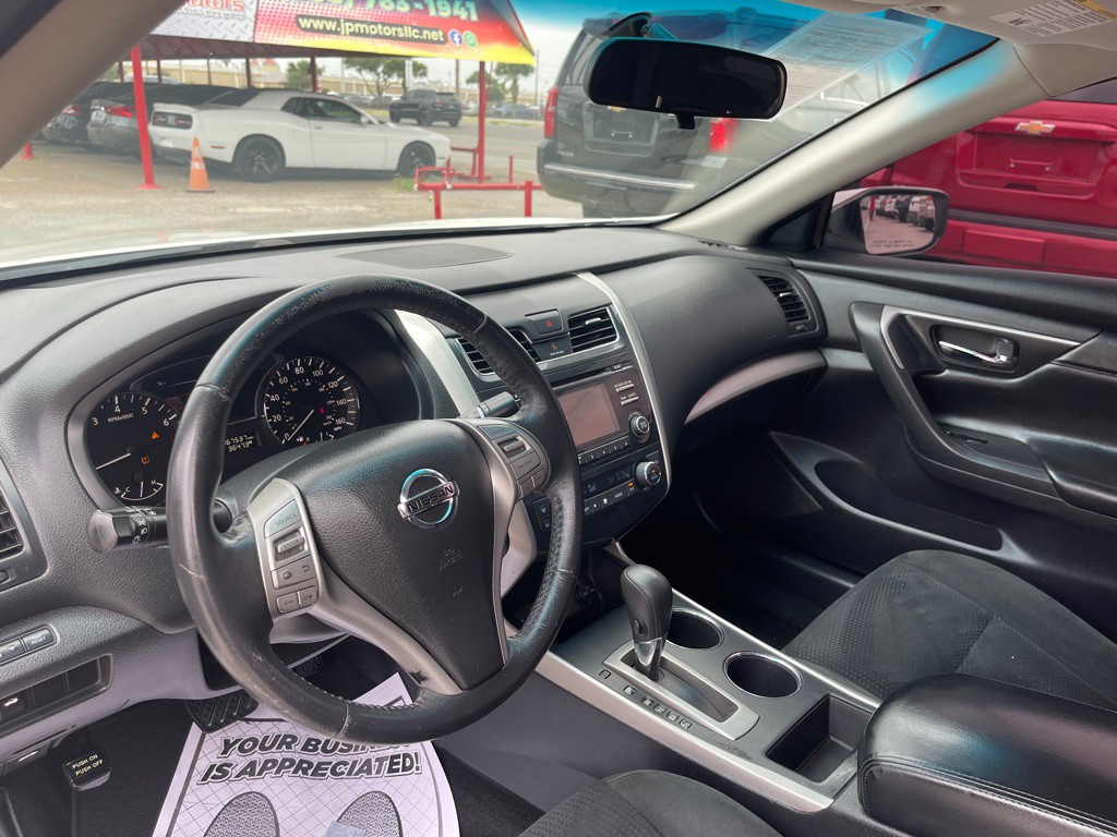 2015 Nissan Altima Image 11