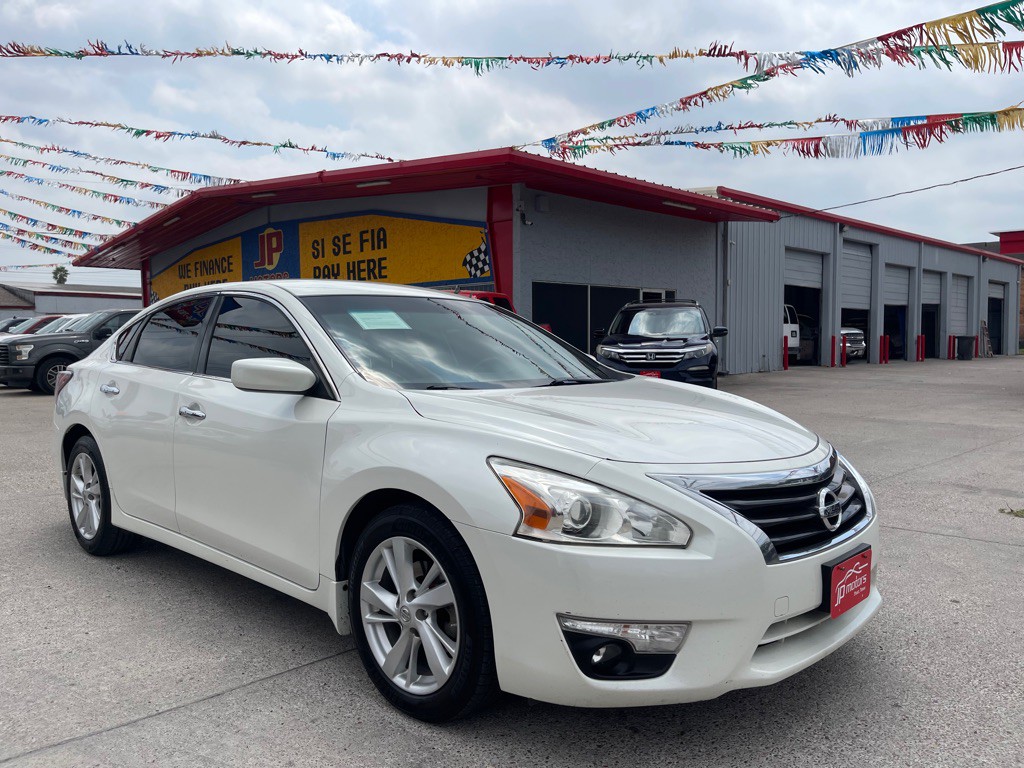 2015 Nissan Altima Image 2