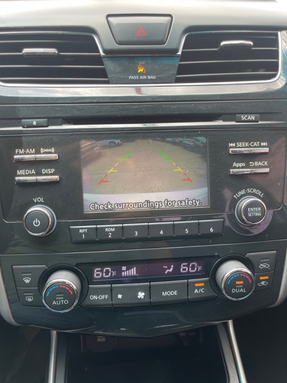 2015 Nissan Altima Image 12