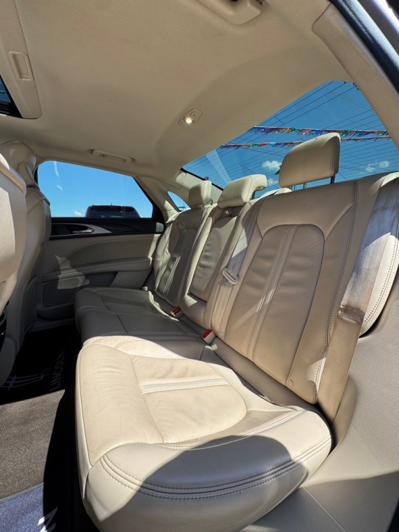 2019 Lincoln MKZ Image 10