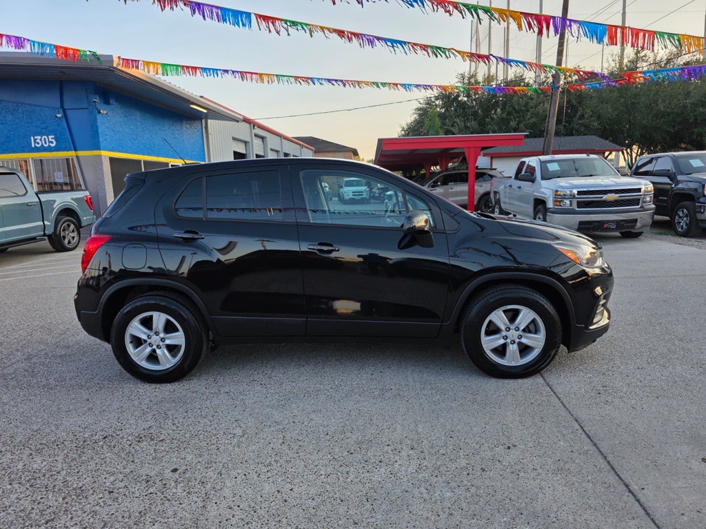2020 Chevrolet Trax Image 2
