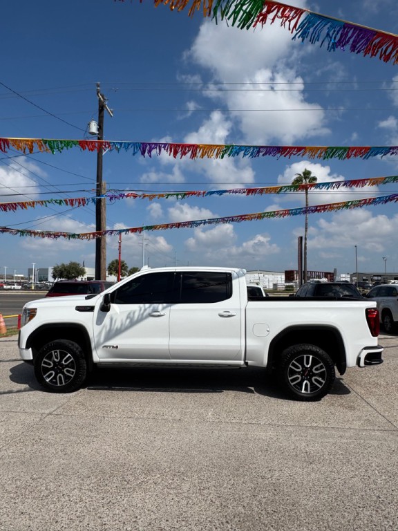 2021 GMC Sierra Image 2