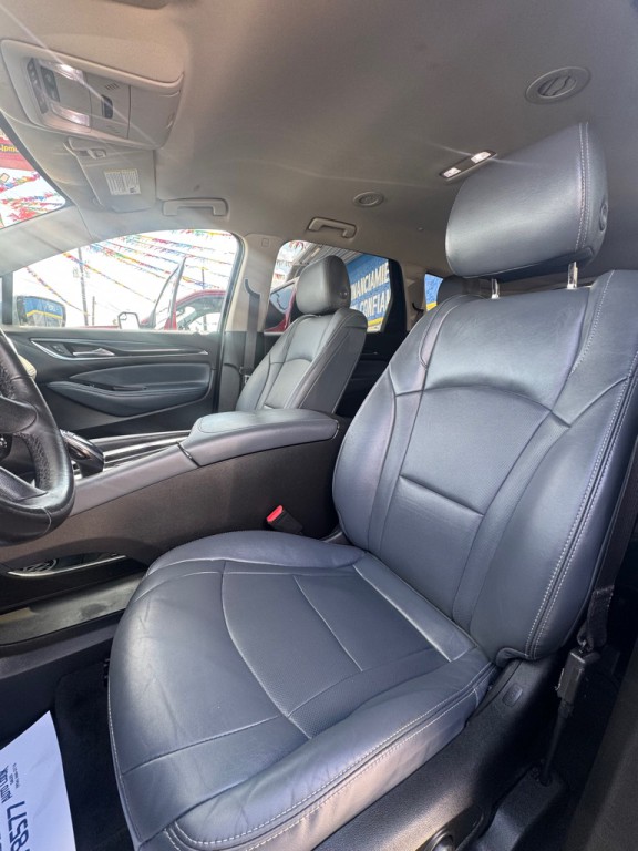 2021 Buick Enclave Image 9