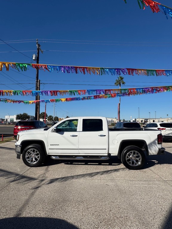 2018 GMC Sierra Image 2