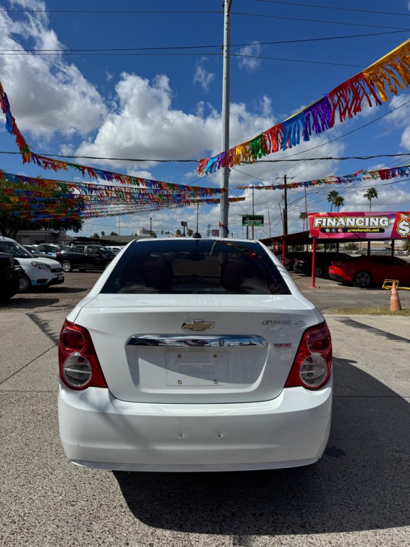 2016 Chevrolet Sonic Image 6