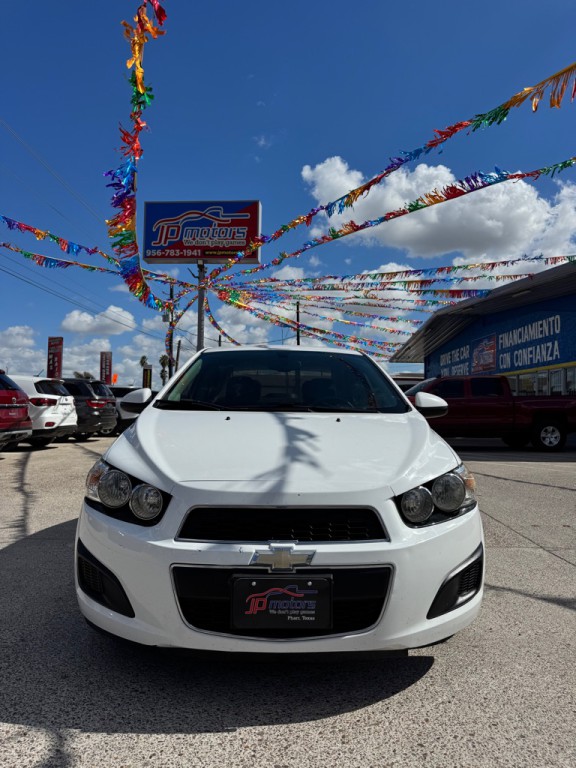2016 Chevrolet Sonic Image 8