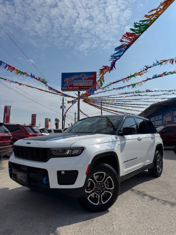 2022 Jeep Grand Cherokee Image 1