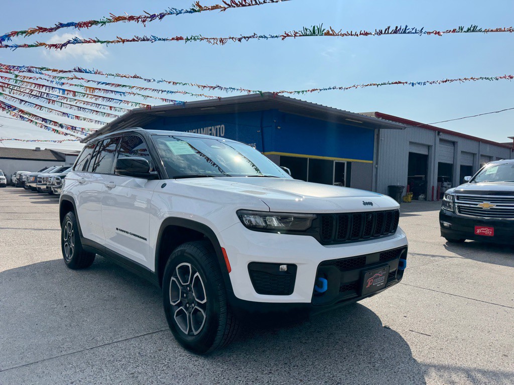 2022 Jeep Grand Cherokee Image 5