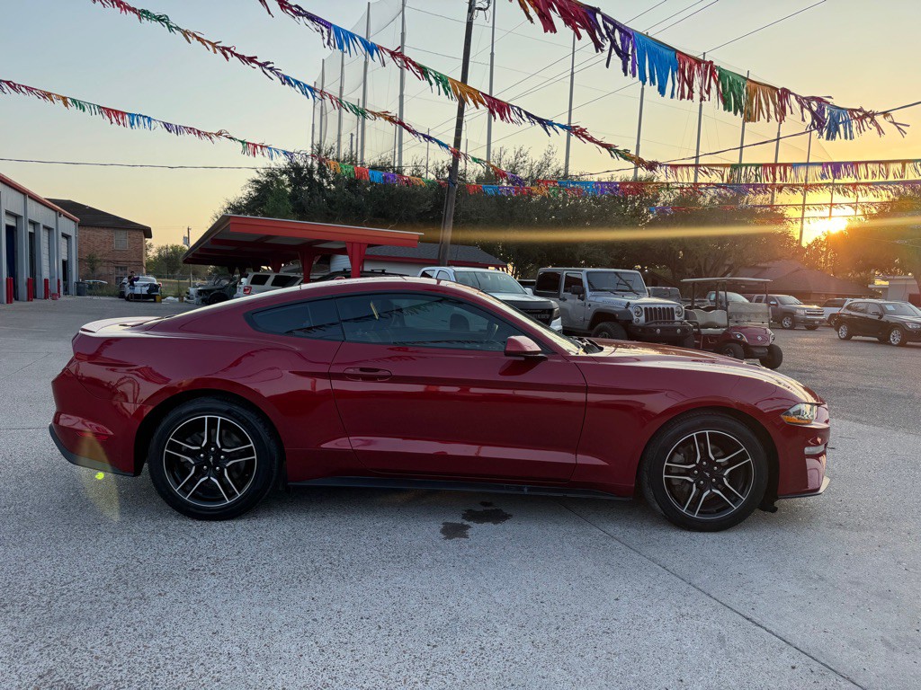 2020 Ford Mustang Image 3