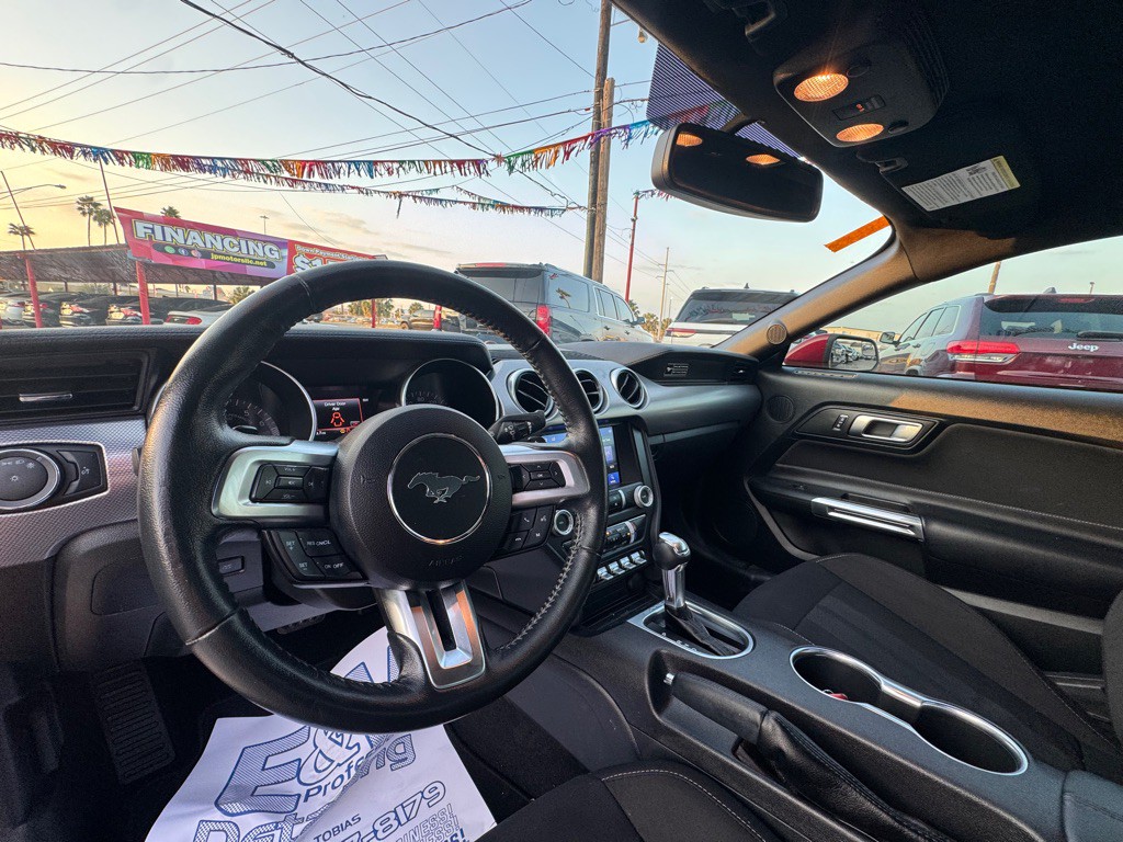 2020 Ford Mustang Image 9