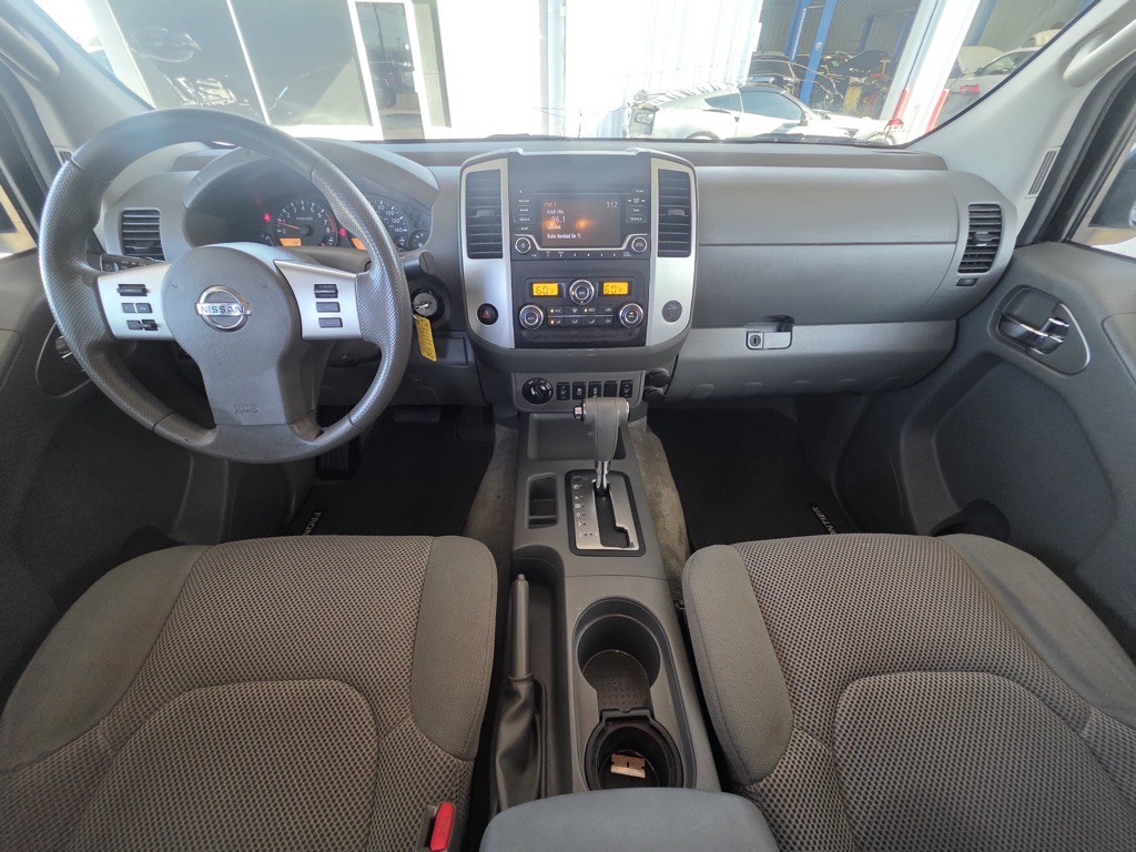 2015 Nissan Frontier Image 16