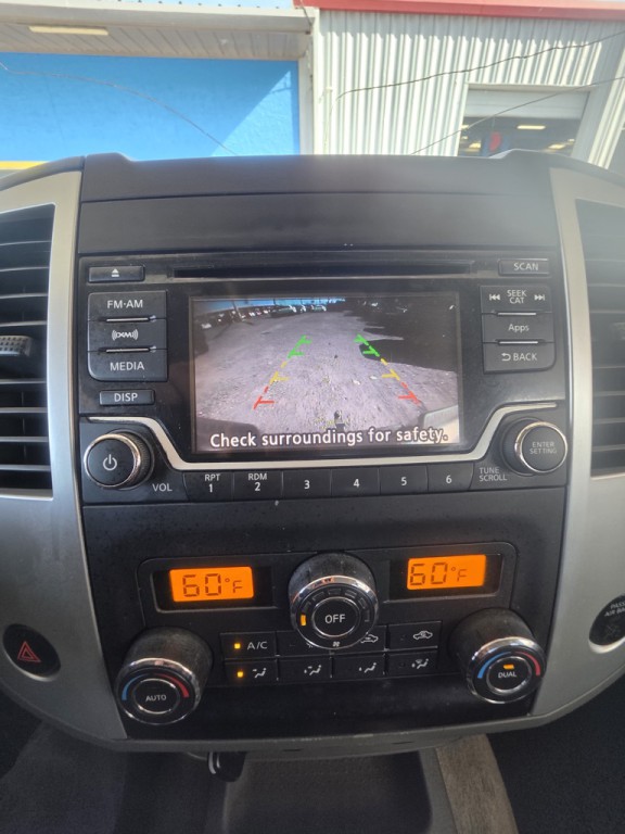 2015 Nissan Frontier Image 18