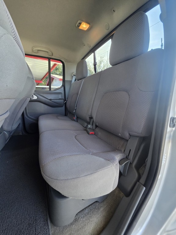 2015 Nissan Frontier Image 21