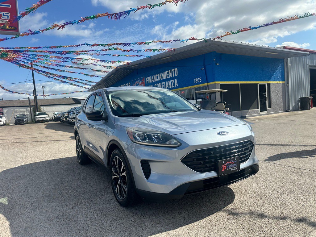 2022 Ford Escape Image 3